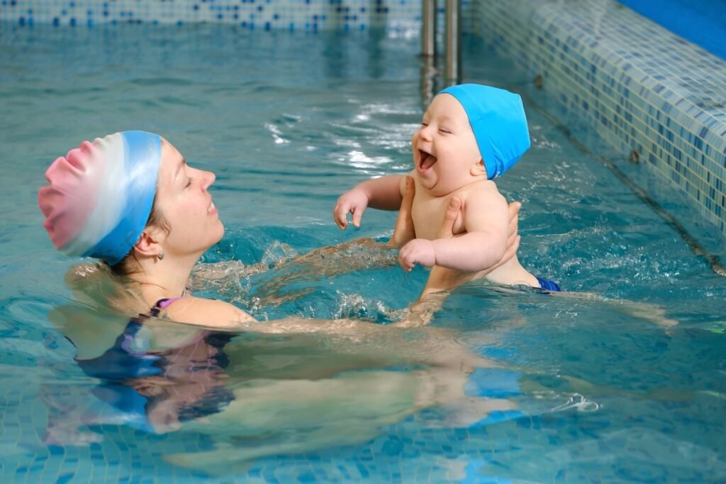 Infants swimming lessons with parents - SplashN'Swim